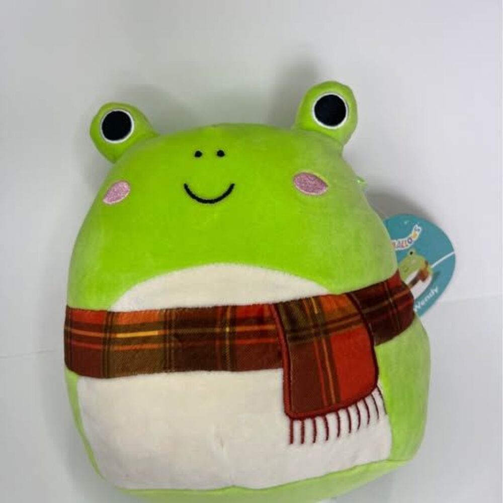 Squishmallows Wendy the Frog with Scarf